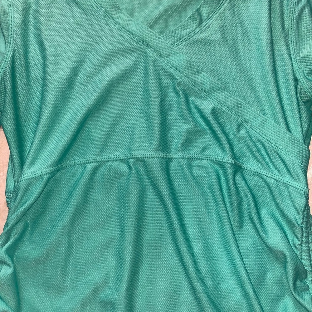 Athleta Turquoise Long Sleeve Tops - Picture 2 of 3